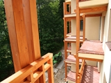 Barierki drewniane. Realizacja w apartamentowcu pod Szrenicą. Zdjęcie nr: 31