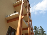 Barierki drewniane. Realizacja w apartamentowcu pod Szrenicą. Zdjęcie nr: 55