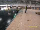 Podłogi drewniane w nowej hali firmy Hearing. Realizacja w Piotrkowie Trybunalskim. Zdjęcie nr: 54