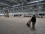 Podłogi drewniane w nowej hali firmy Hearing. Realizacja w Piotrkowie Trybunalskim. Zdjęcie nr: 41