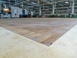 Podłogi drewniane w nowej hali firmy Hearing. Realizacja w Piotrkowie Trybunalskim. Zdjęcie nr: 9