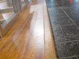 Realizacja podłogi drewnianej na Targach DOMOTEX 2006 na stoisku firmy Barlinek S.A. Zdjęcie nr: 15