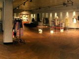 Podłogi drewniane w studiu mody projektantki Gosi Baczyńskiej - po otwarciu. Realizacja w Warszawie. Zdjęcie nr: 89