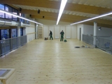 Realizacja podłogi drewnianej w sklepie sportowym SKI TEAM w Poznaniu. Zdjęcie nr: 13