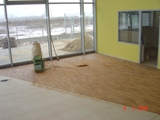 Podłogi drewniane w Salonie Toyoty. Realizacja w Gorzowie Wlkp. Zdjęcie nr: 37