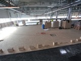 Podłogi drewniane w nowej hali firmy Hearing. Realizacja w Piotrkowie Trybunalskim. Zdjęcie nr: 130