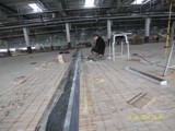Podłogi drewniane w nowej hali firmy Hearing. Realizacja w Piotrkowie Trybunalskim. Zdjęcie nr: 109