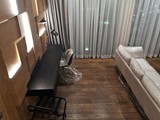 Podłogi drewniane w pokoju prezydenckim w Hotelu Mariott na Okęciu. Zdjęcie nr: 46