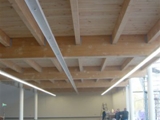Realizacja podłogi drewnianej w sklepie sportowym SKI TEAM w Poznaniu. Zdjęcie nr: 9