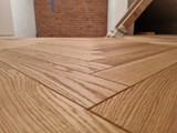 Realizacja podłogi drewnianej w mieszkaniu prywatnym w Zbąszynku. Zdjęcie nr: 17