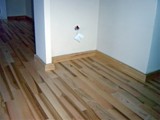 Realizacja podłogi drewnianej w mieszkaniu prywatnym. Zdjęcie nr: 1