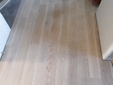 Podłoga drewniana - Dąb bielony. Realizacja w Warszawie. Zdjęcie nr: 2